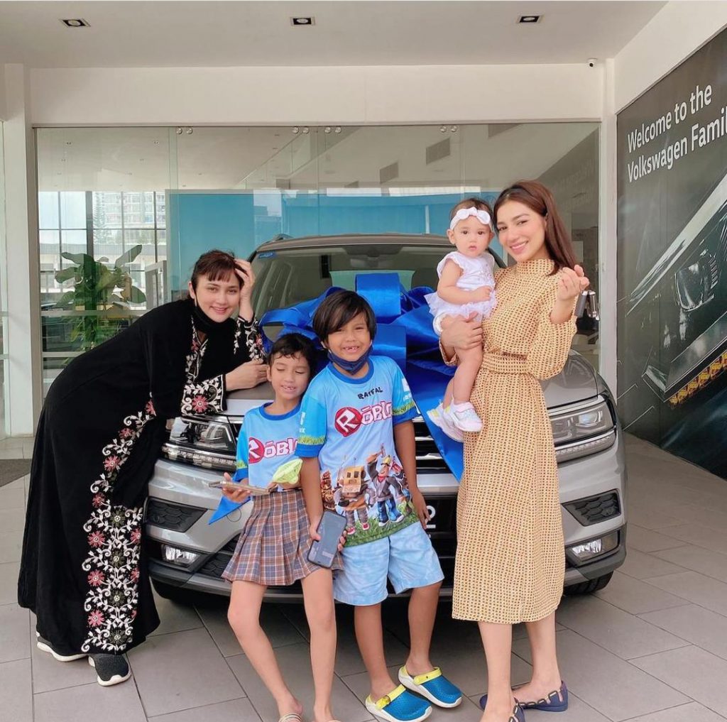 “Teruskan Berjuang & Jagalah Disiplin,” – Elisya Sandha Beli Kereta Baru, Fasha Sandha Bangga Kejayaan Adik