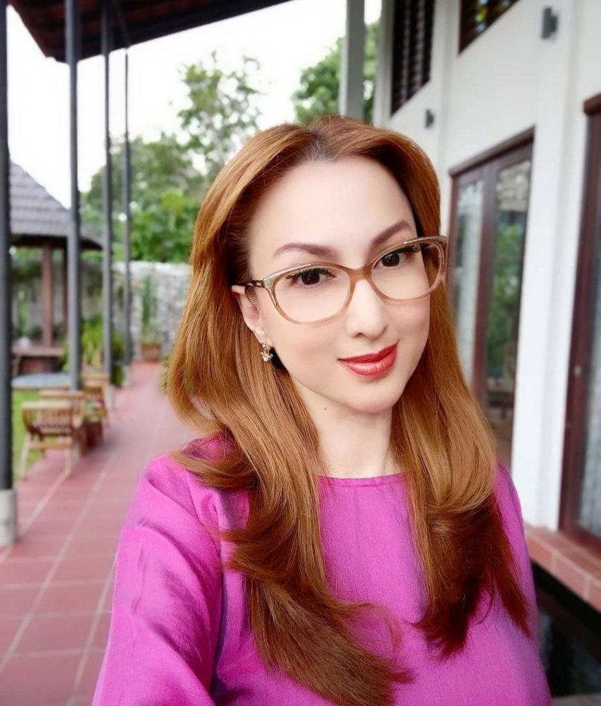 “MasyaAllah Cantik Sangat,” – Kongsi Foto Bertudung Litup, Datin Maria Farida Terima Pujian Peminat