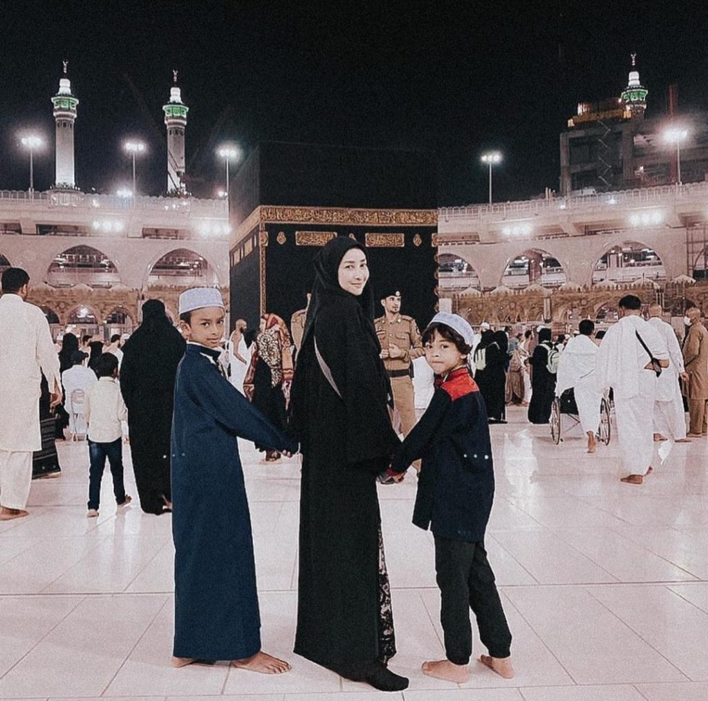 “MasyaAllah, Semua Buat Sendiri,”  – ‘Make Over’ Bilik Jadi Ruang Musolla, Ramai Respek & Kagum Dengan Rita Rudaini