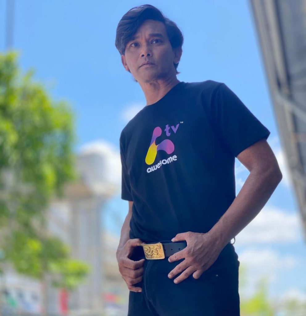 “Pelakon Yang Sangat Aku Kagumi Dari Kecil,” – Kagumi Bakat & Disiplin Arwah, Azhan Rani Kenang Berlakon Bersama Allahyarham Abu Bakar Omar