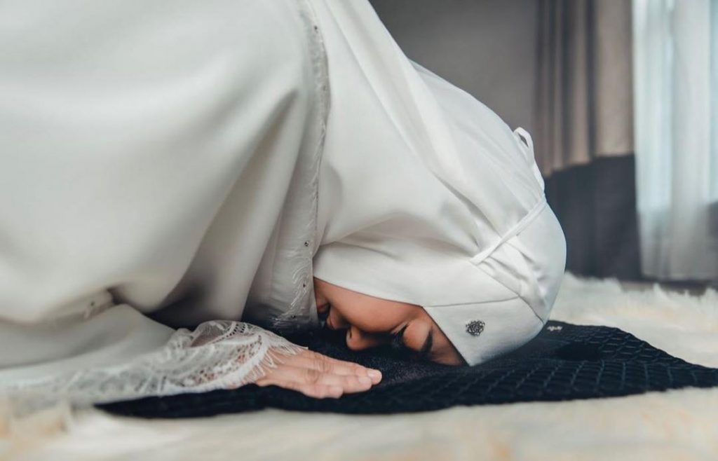 “Bersyukur Sangat Saya Tak Lagi Buta Jawi,” – Kongsi Pengalaman Khatam Quran, Nora Danish Teringat Arwah Bapa