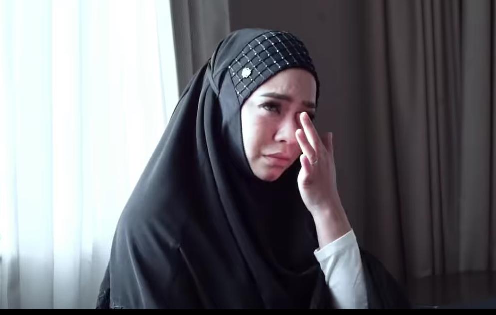 “Bersyukur Sangat Saya Tak Lagi Buta Jawi,” – Kongsi Pengalaman Khatam Quran, Nora Danish Teringat Arwah Bapa