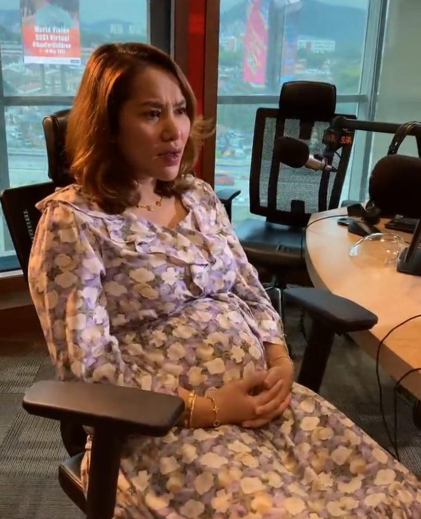 “Ada, Tapi…,” – Ada Terima Tawaran Jadi Penyampai Radio, Ini Jawapan Elly Mazlein