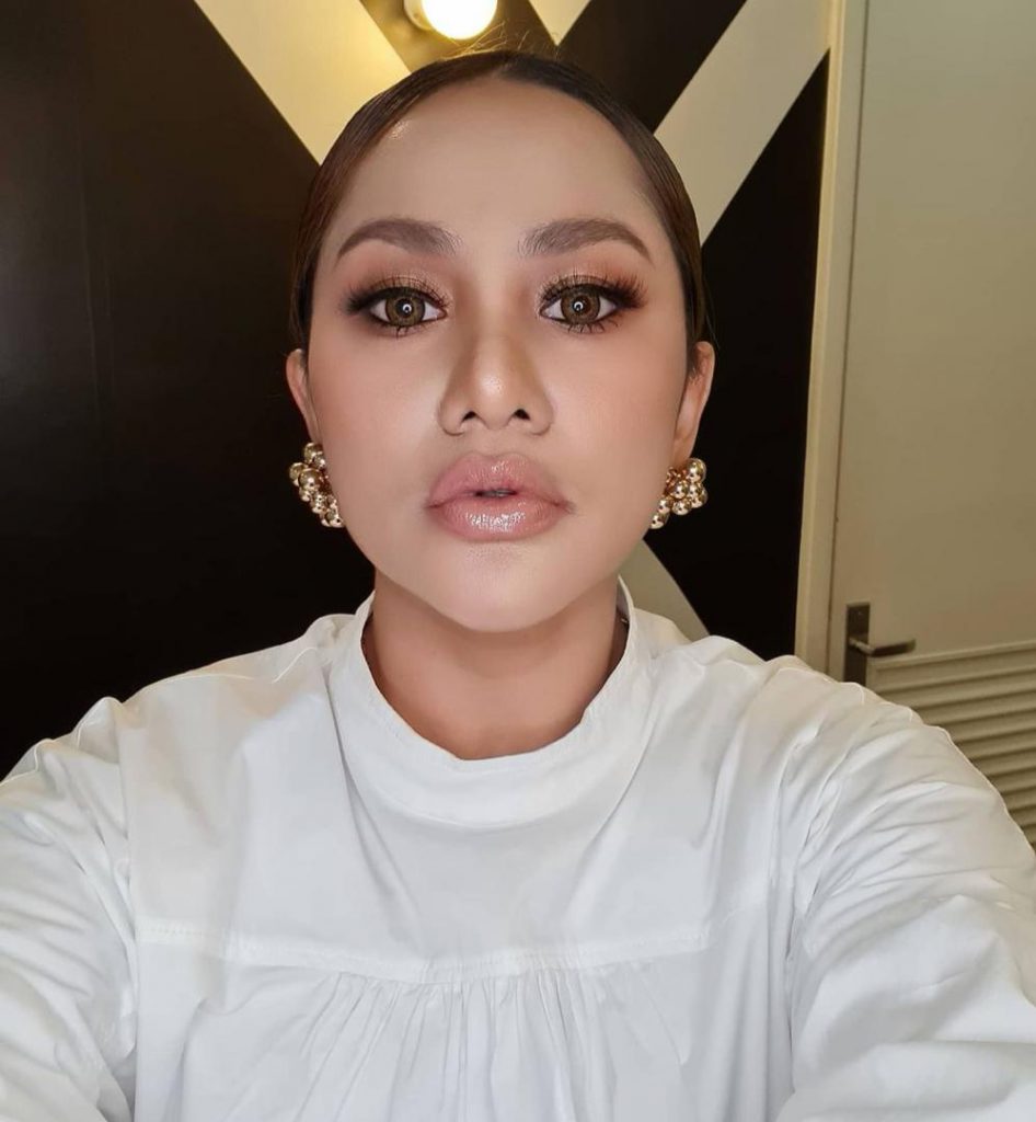 “Ada, Tapi…,” – Ada Terima Tawaran Jadi Penyampai Radio, Ini Jawapan Elly Mazlein