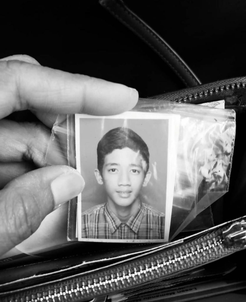“Nak Cari Benda Lain, Yang Jumpa Gambar Dia,” – Naluri Ibu, Azian Mazwan Sapuwan Teringat Arwah Anak Bila Terlihat Foto